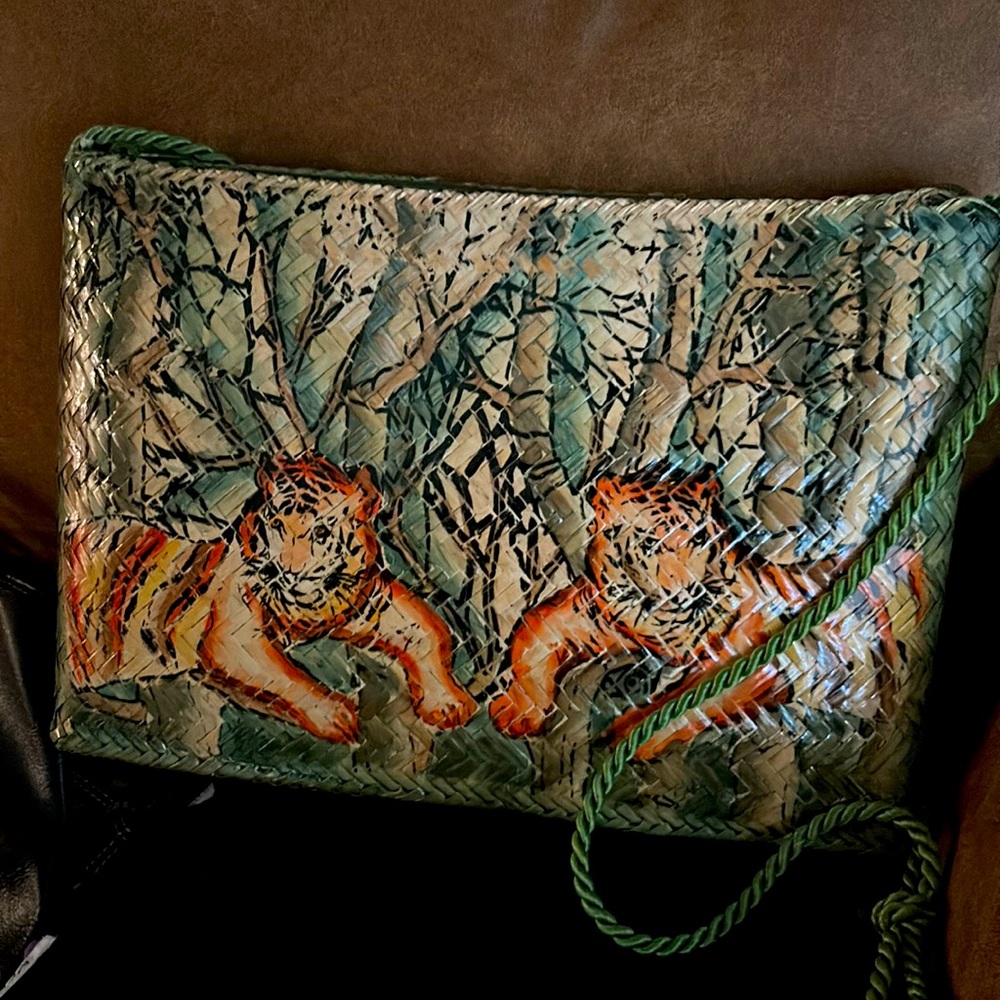 Vintage woven Hand painted rattan/straw handbag -